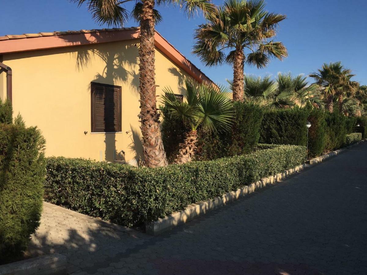 Residence Hydria Campofelice Di Roccella Exteriör bild